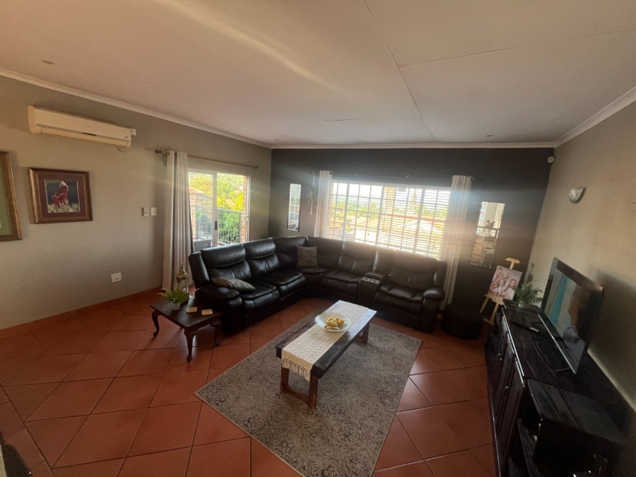 4 Bedroom Property for Sale in Safari Gardens North West